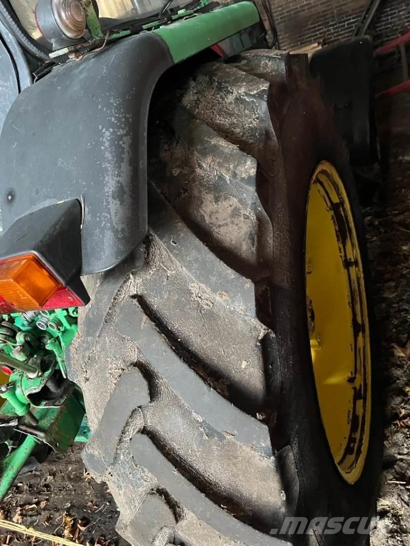 John Deere 2040A Traktörler