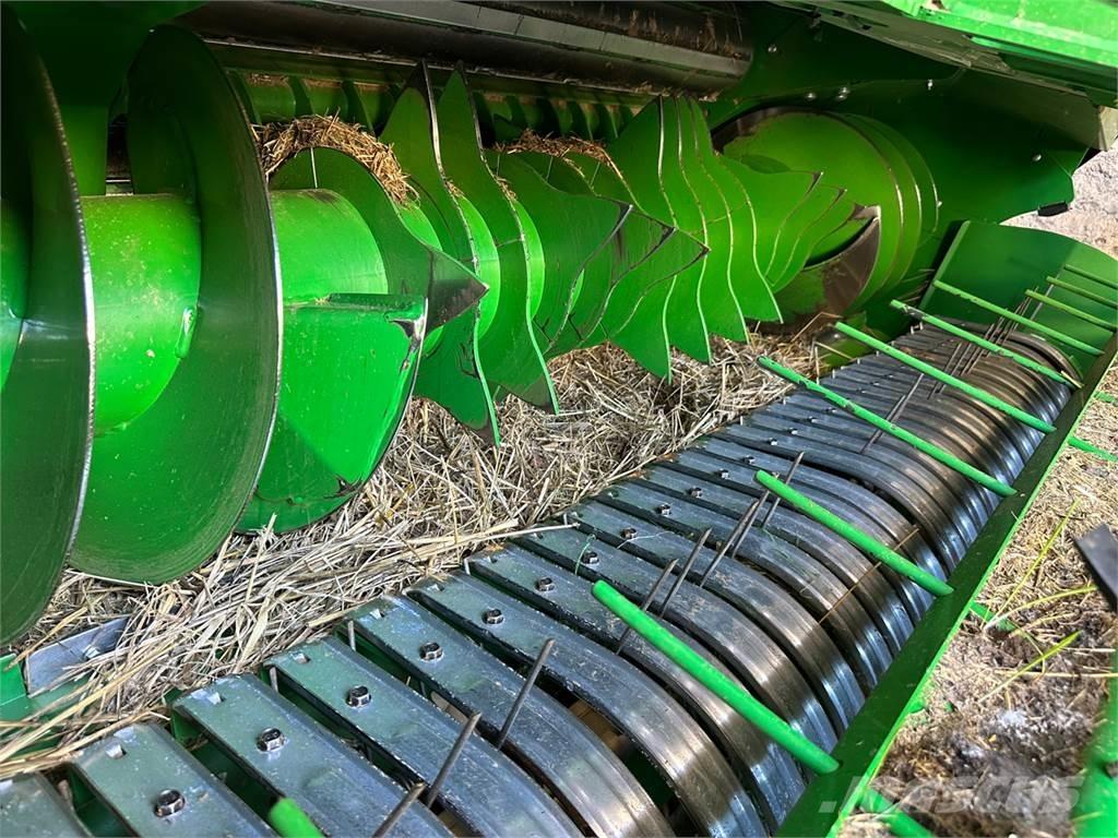 John Deere V461M Rulo balya makinalari