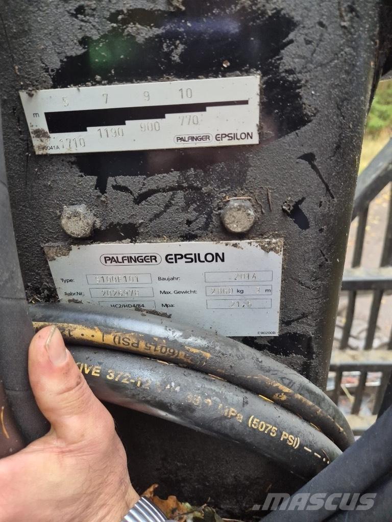 John Deere 1110 E Tomruk yükleyici traktörler