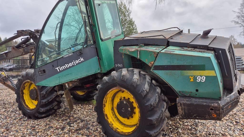John Deere 870B Biçerdöverler