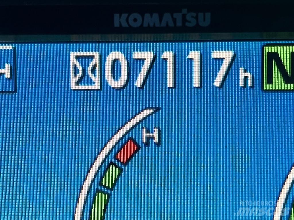 Komatsu PW 98 MR-8 Lastik tekerli ekskavatörler