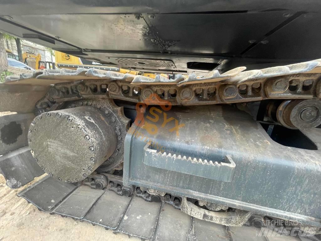 Hyundai 220 Paletli ekskavatörler