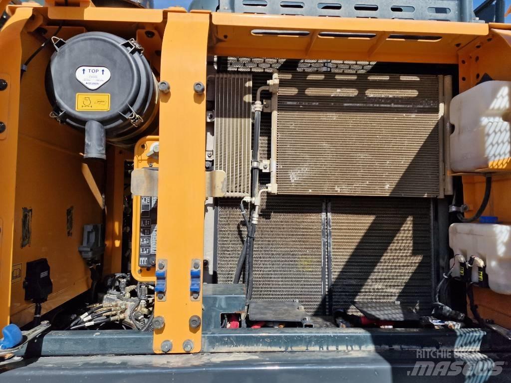 Hyundai HX 220 L Paletli ekskavatörler