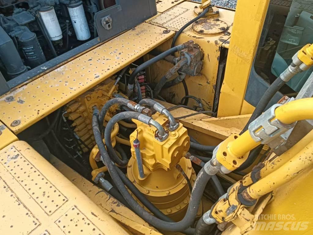 Komatsu PC 400-8 R Paletli ekskavatörler