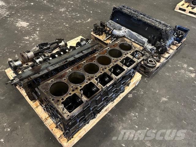 Cummins ISME420-30 Motorlar