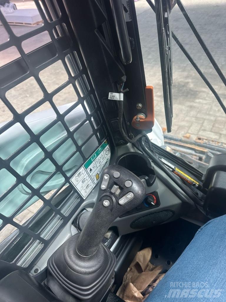 Bobcat T 590 Skid steer loderler