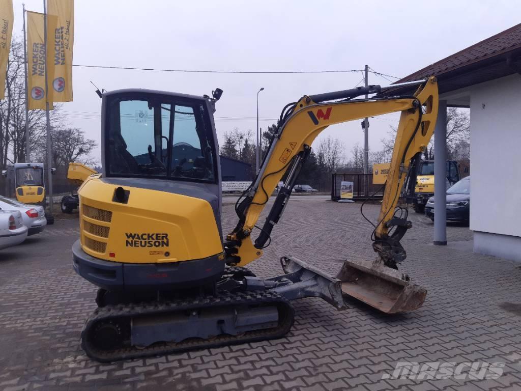 Wacker Neuson ET 35 Paletli ekskavatörler