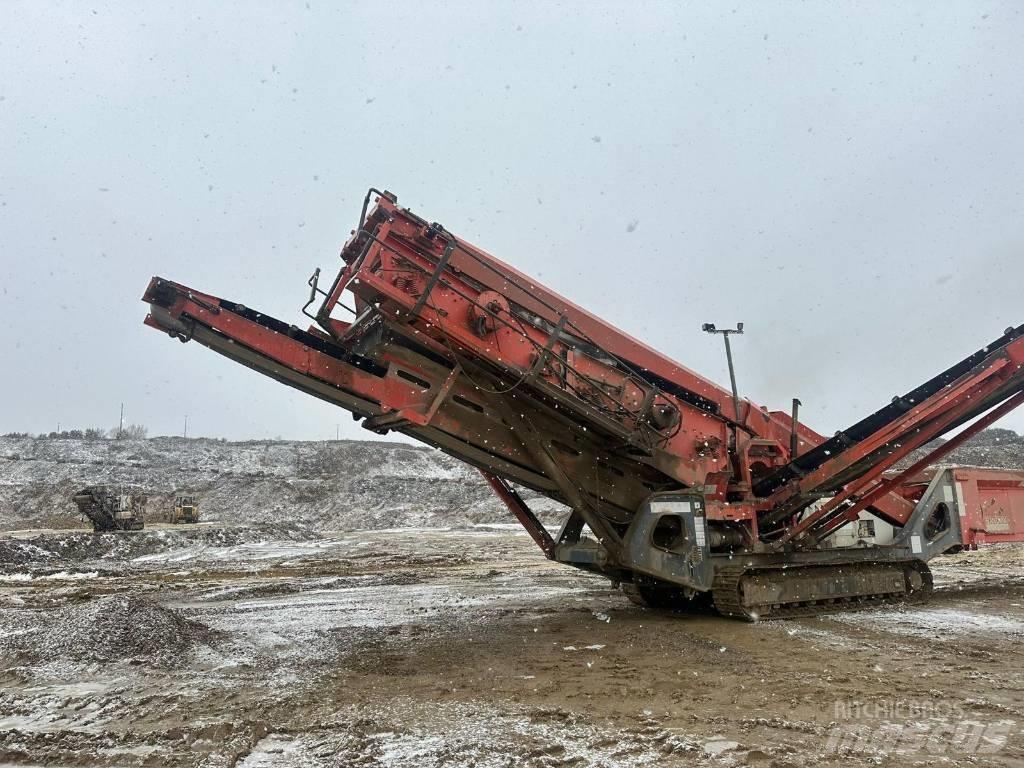 Sandvik QA 450 Gezer eleyiciler