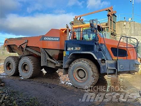 Doosan DA 30 -7 Belden kirma kaya kamyonu