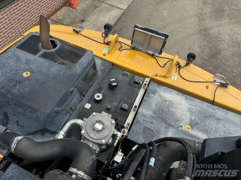 CAT MH3022 Atık taşıma araçları