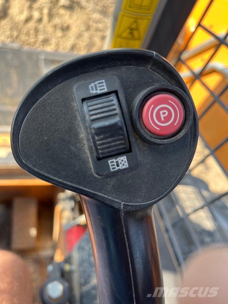 CASE SR 130 Skid steer loderler