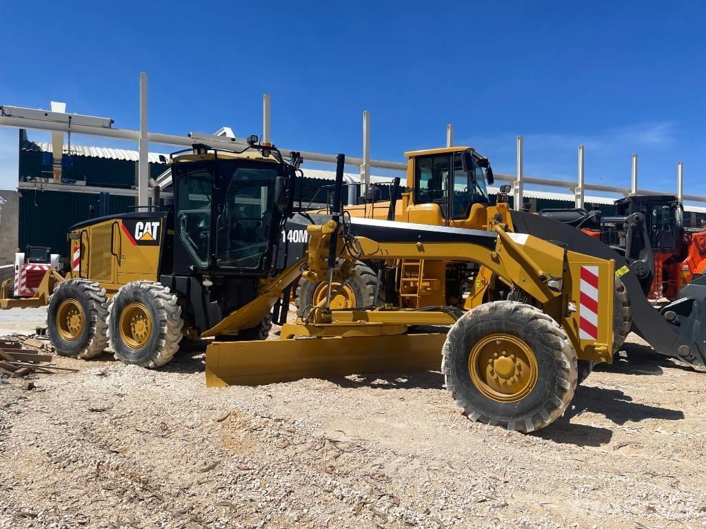 CAT 140 M Greyderler