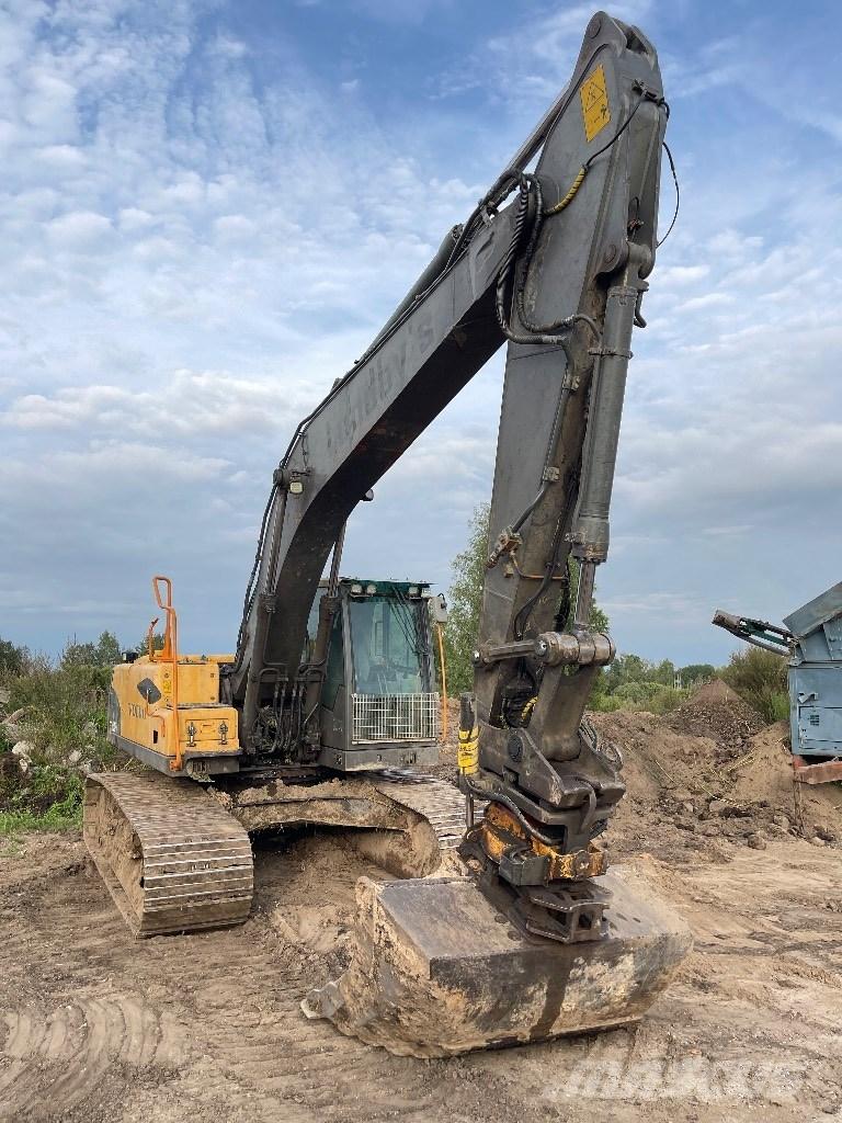 Volvo EC 210 C L Paletli ekskavatörler