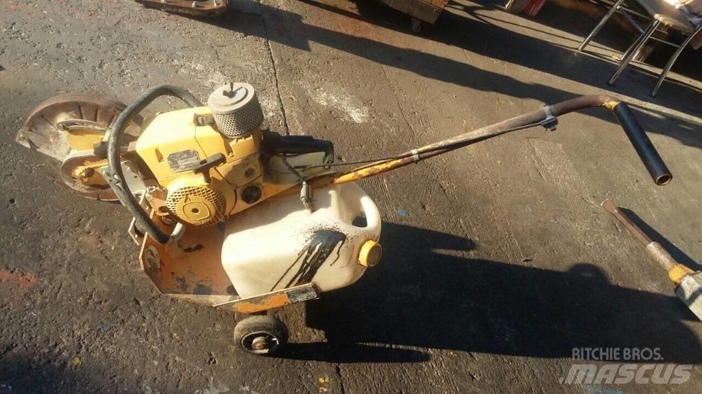 Still 300 Küçük asfalt makinalari