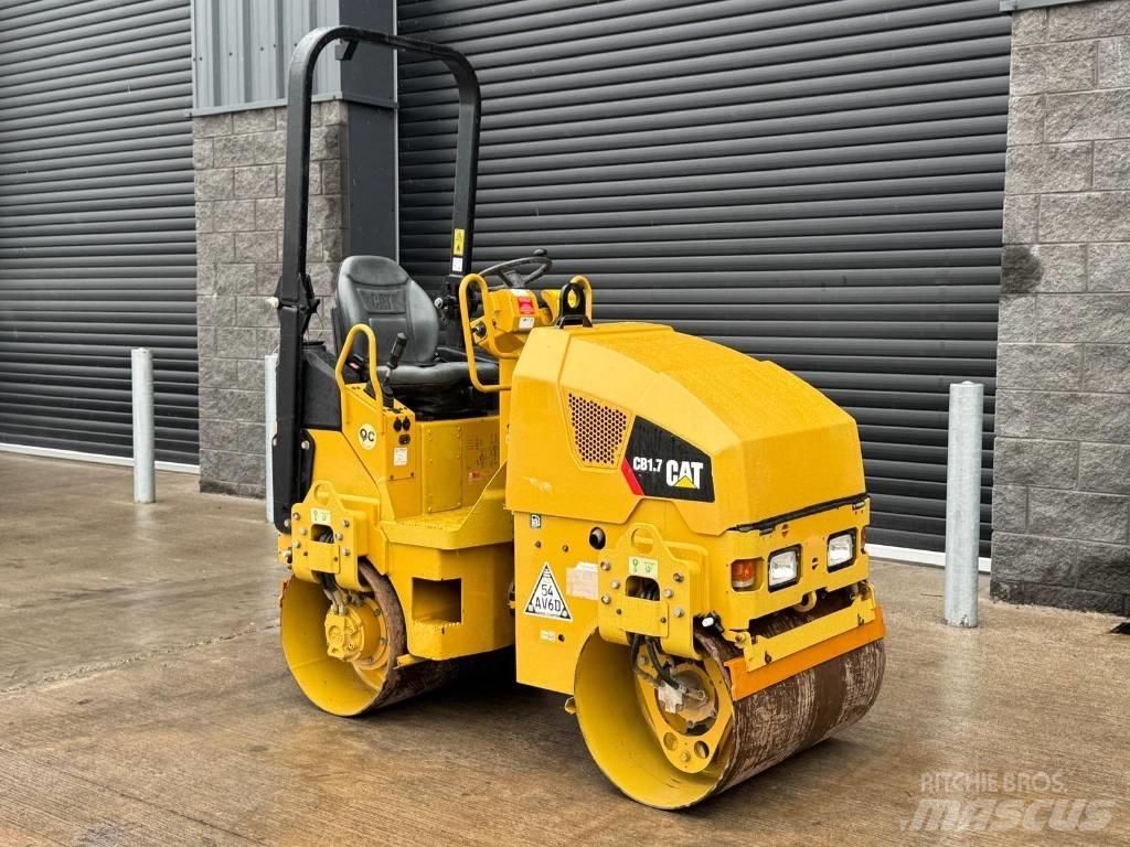 CAT CB 1.7 Çift tamburlu silindirler