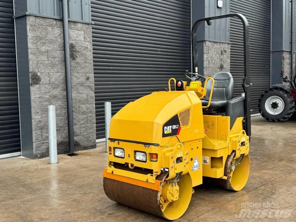 CAT CB 1.7 Çift tamburlu silindirler