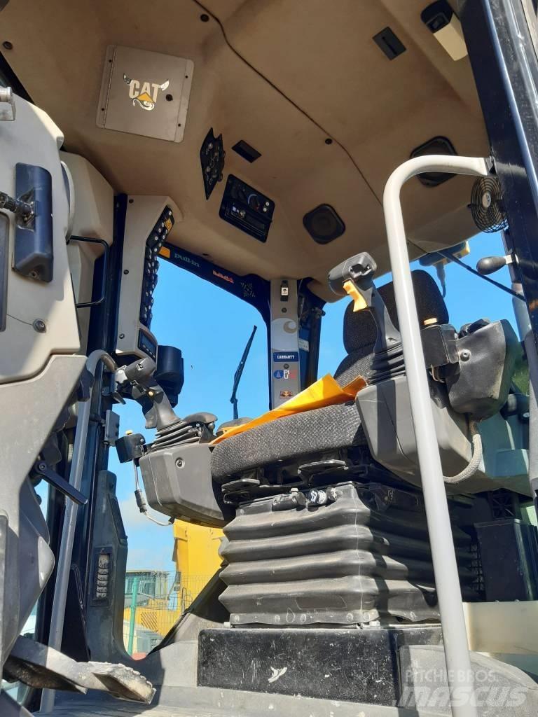 CAT M 140 M 2 Greyderler