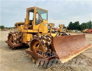 CAT 815 Zemin sıkıştırma makineleri