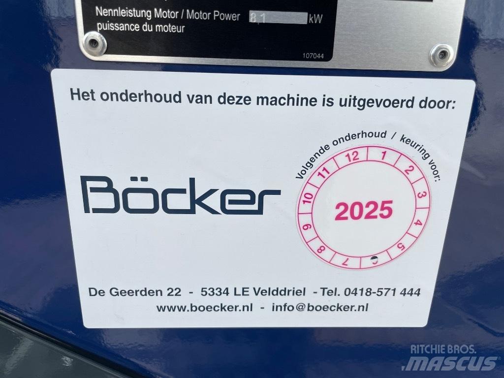 Böcker AHK 36E Yol-Arazi Tipi Vinçler (AT)