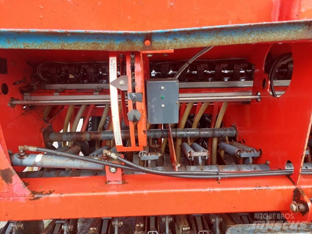 Tume Nova Combi 4000 Kombine hububat mibzerleri