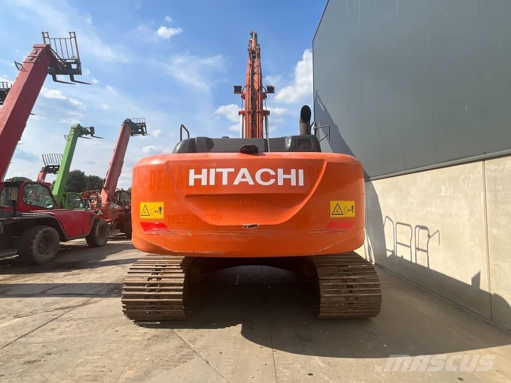 Hitachi ZX 250 LC-6 Uzun bomlu ekskavatörler