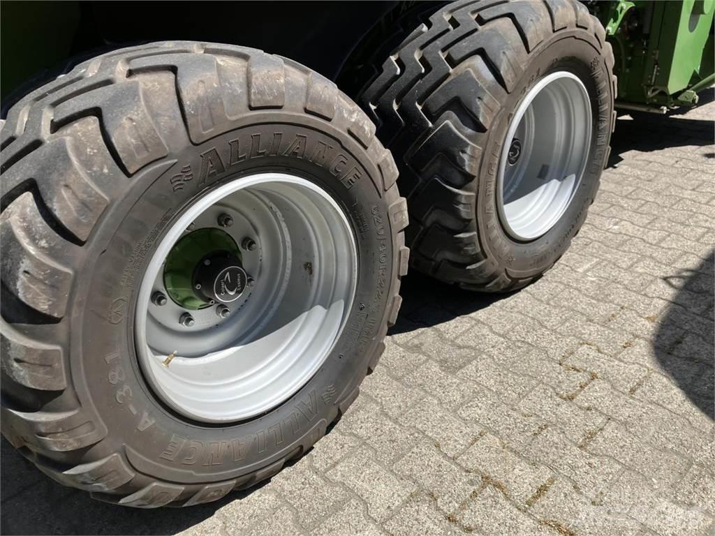 Krone BP 1270 XC Küp balya makinalari