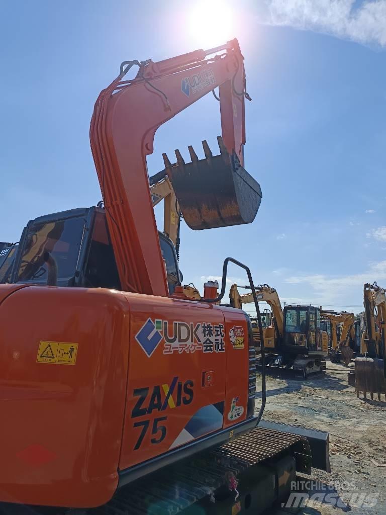 Hitachi ZX 75 Midi ekskavatörler 7 - 12 t