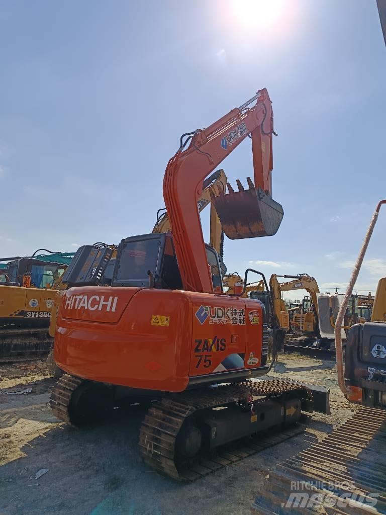 Hitachi ZX 75 Midi ekskavatörler 7 - 12 t