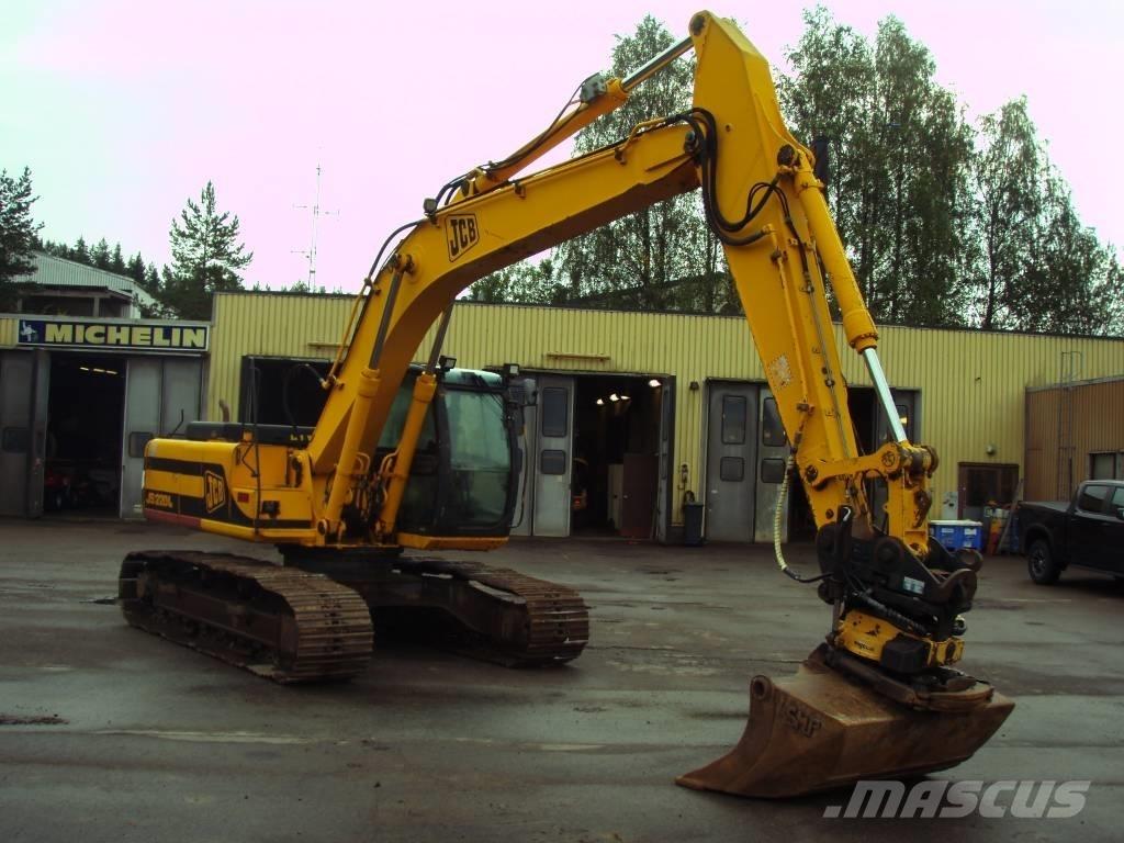 JCB JS 220 L Paletli ekskavatörler