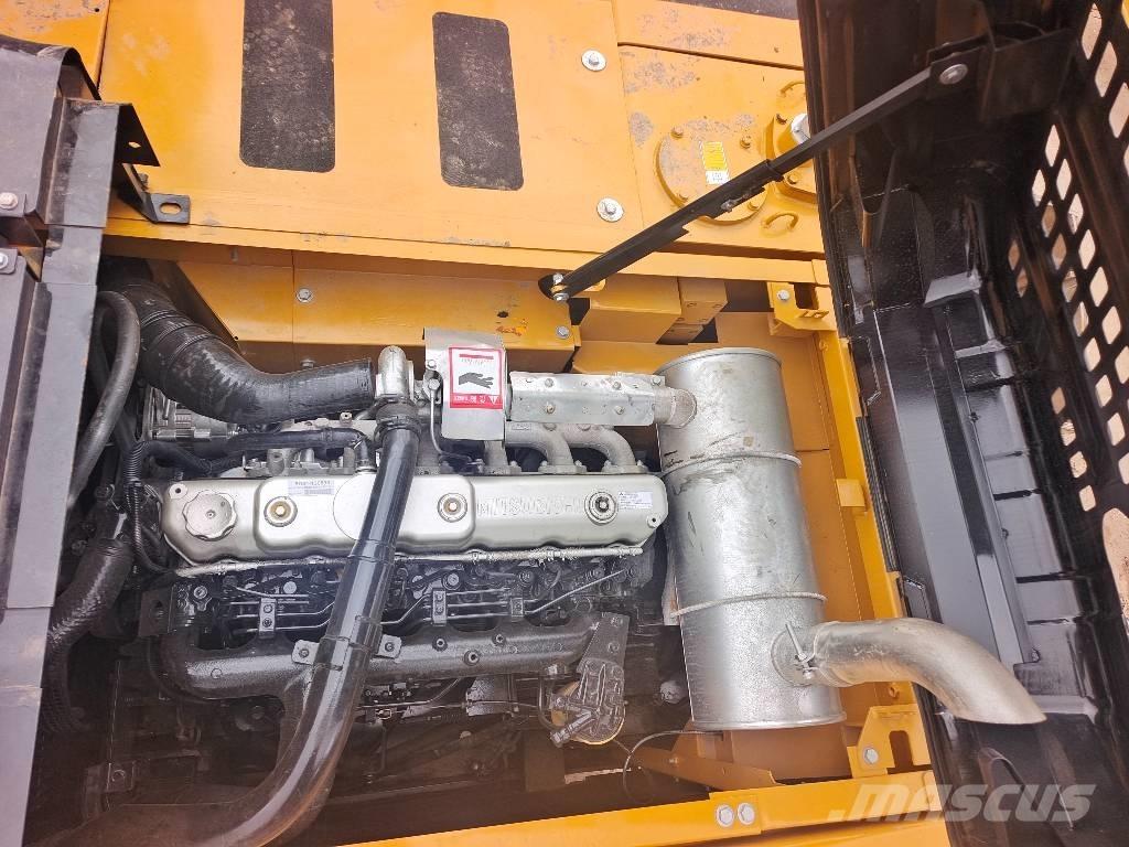 Sany SY 215 C Paletli ekskavatörler