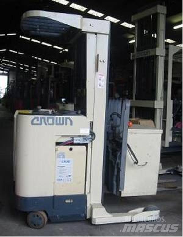 Crown 35RRTT210 Reach truck - depo içi istif araçları