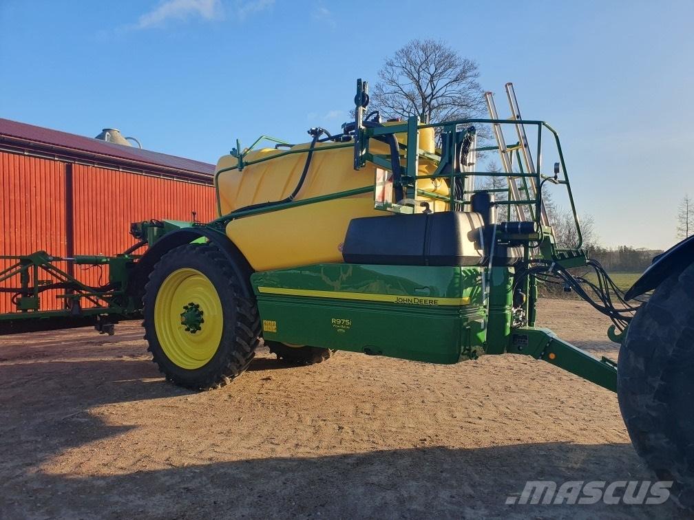 John Deere R975 i Çekilir pülverizatörler