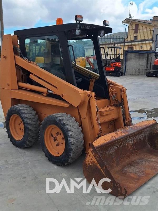 CASE 721 Skid steer loderler