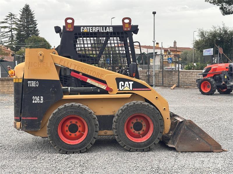 CAT 226BHF Skid steer loderler