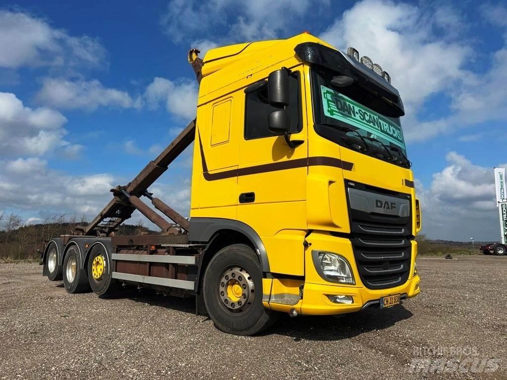 DAF XF 530 8x2-*4 Vinçli kamyonlar