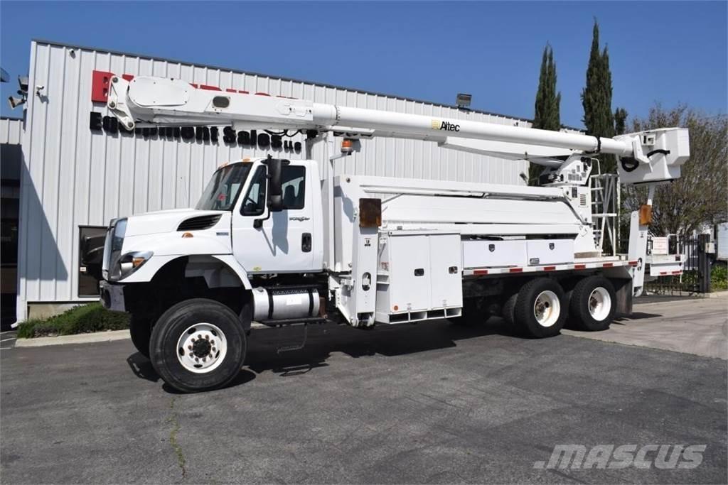 Altec AM900-E100 Araç üstü platformlar