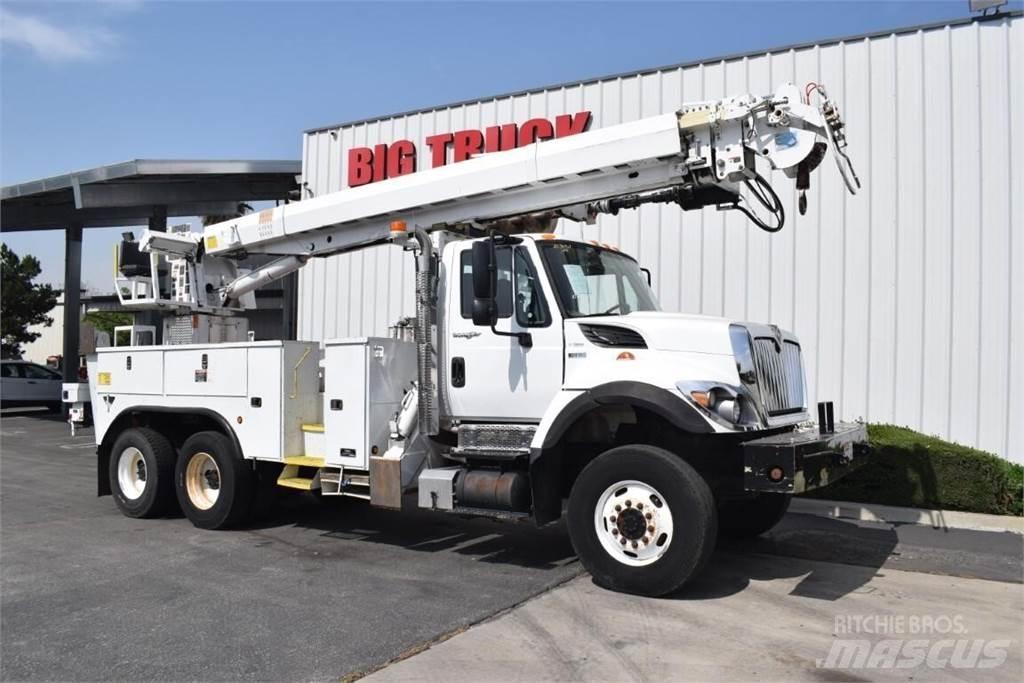Altec D3060ATR Gezer sondaj kamyonları