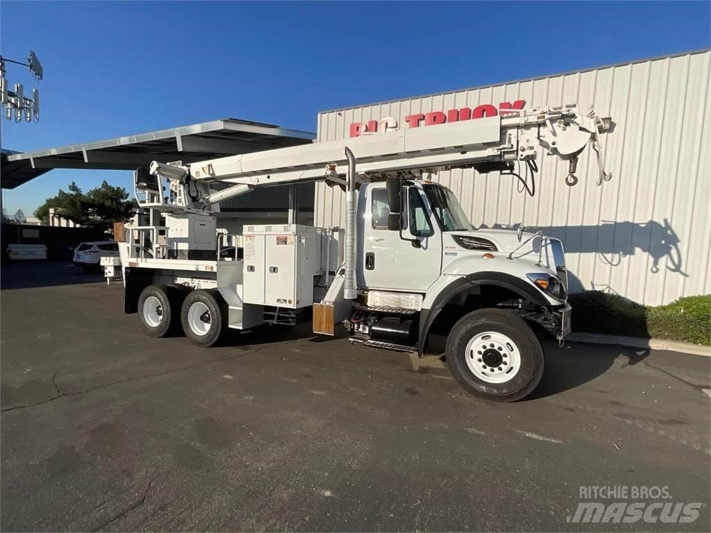 Altec D3060ATR Gezer sondaj kamyonları