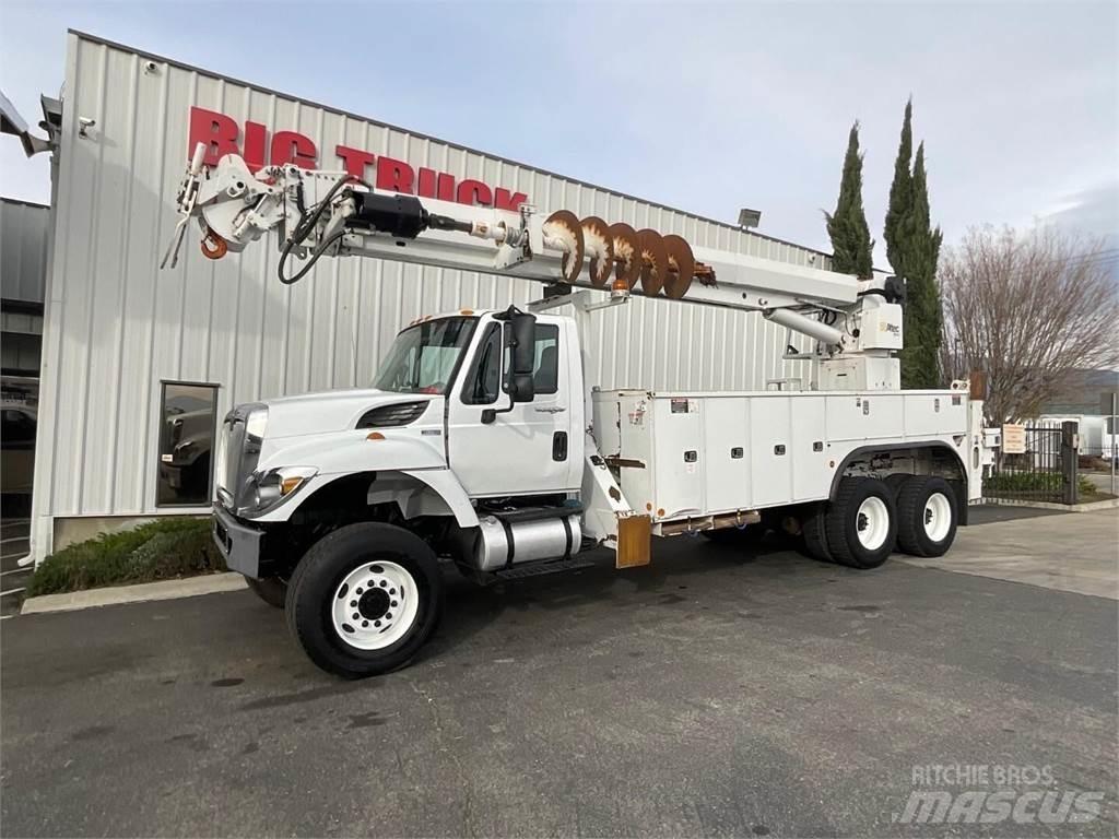 Altec D4065BTR Gezer sondaj kamyonları