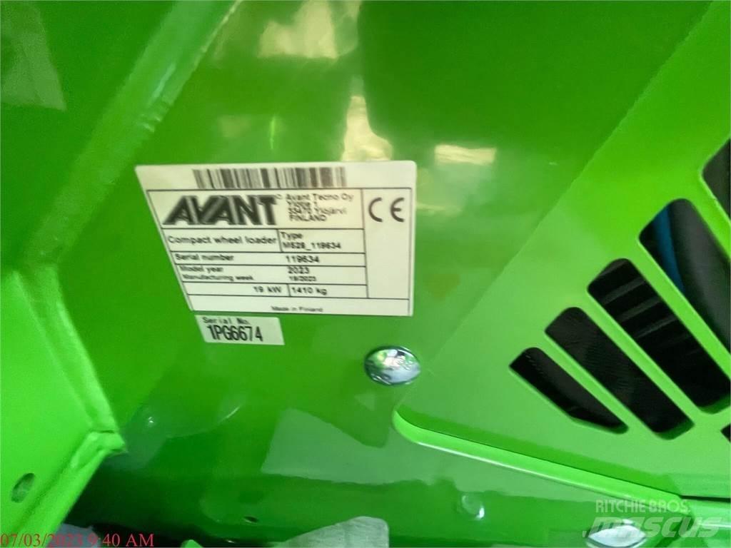 Avant 755I Tekerlekli yükleyiciler