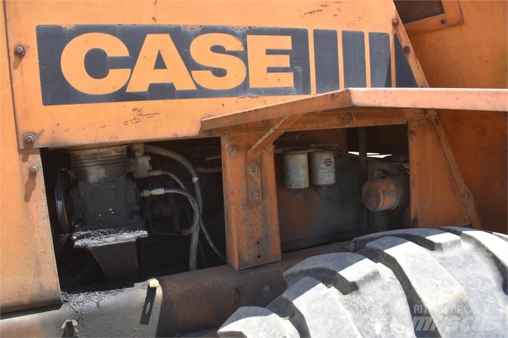 CASE W20C Tekerlekli yükleyiciler