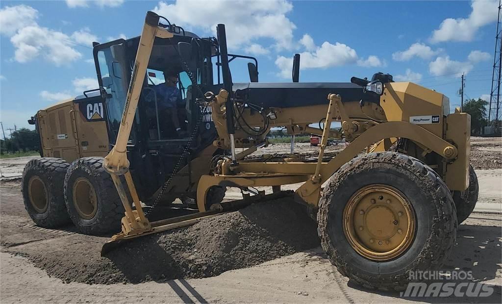 CAT 120M2 AWD Greyderler