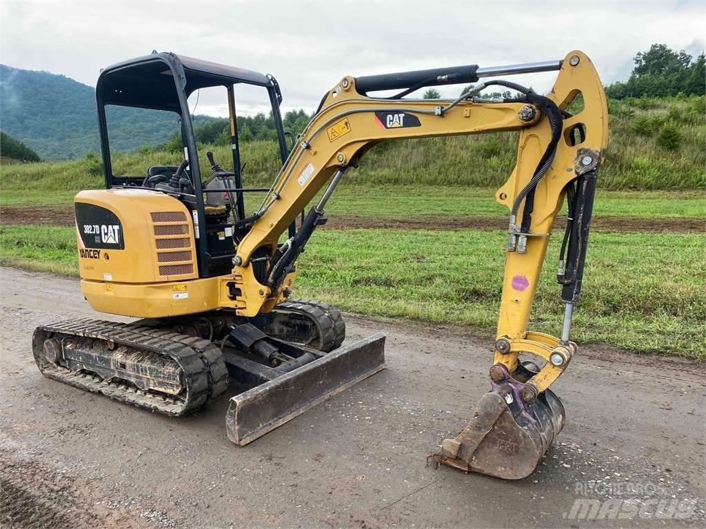 CAT 302.7D CR Mini ekskavatörler, 7 tona dek