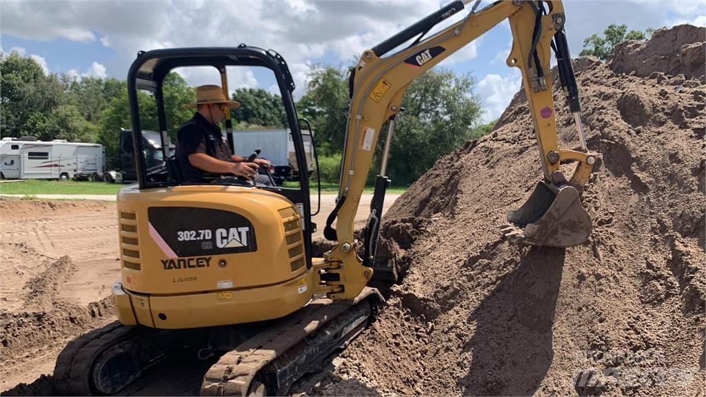 CAT 302.7D CR Mini ekskavatörler, 7 tona dek