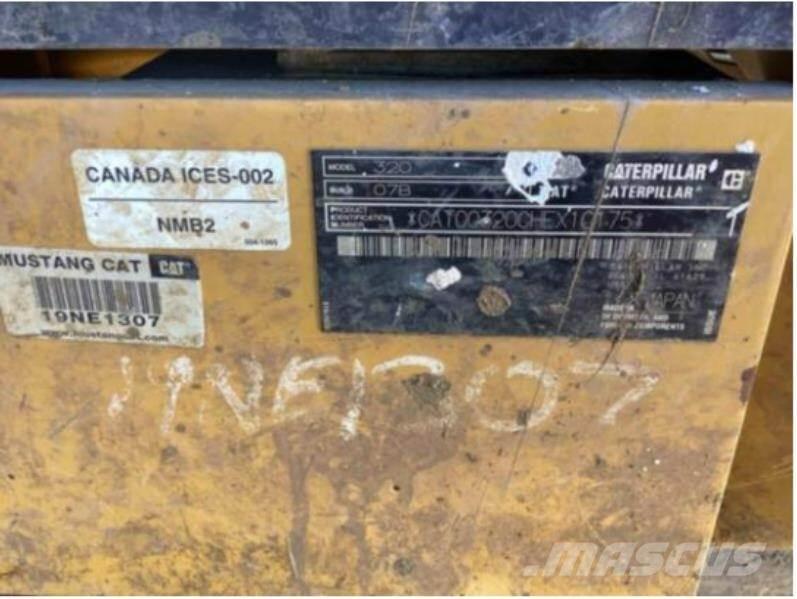 CAT 320 Paletli ekskavatörler
