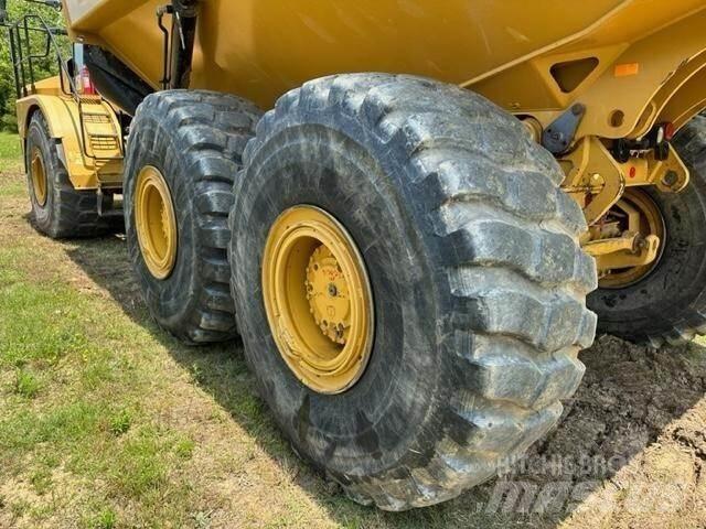 CAT 745 Belden kirma kaya kamyonu