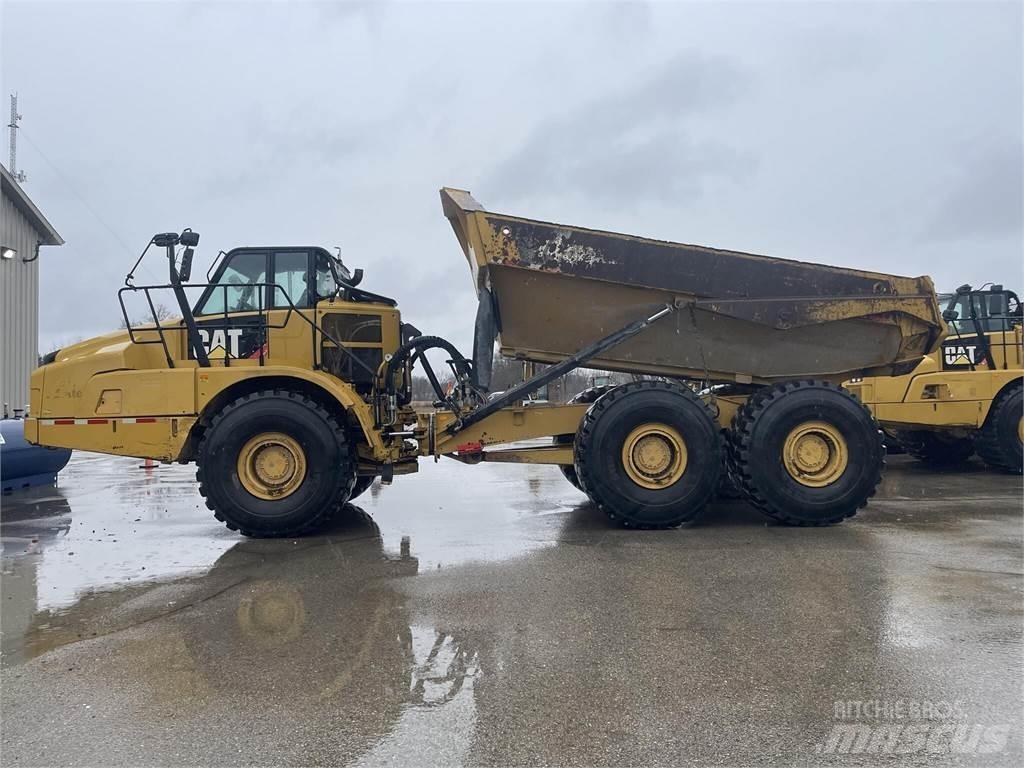 CAT 745C Belden kirma kaya kamyonu