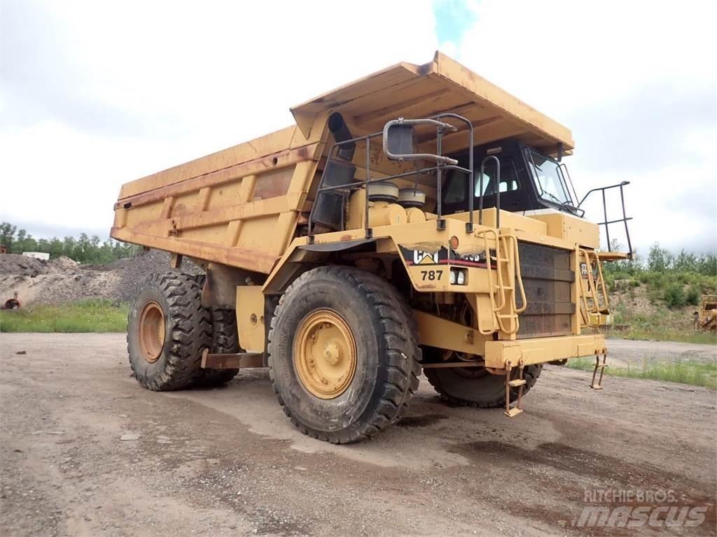 CAT 773D Belden kirma kaya kamyonu