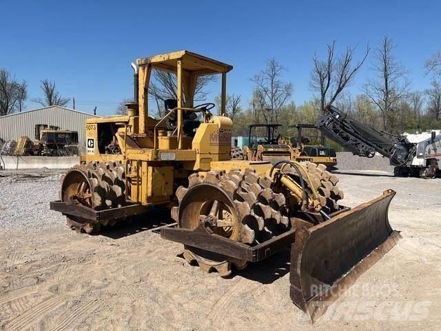 CAT 815 Atik eziciler