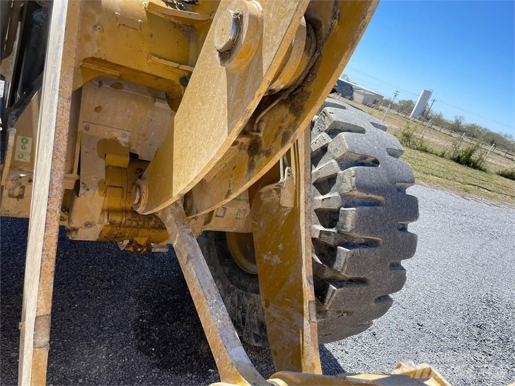 CAT 930M Tekerlekli yükleyiciler